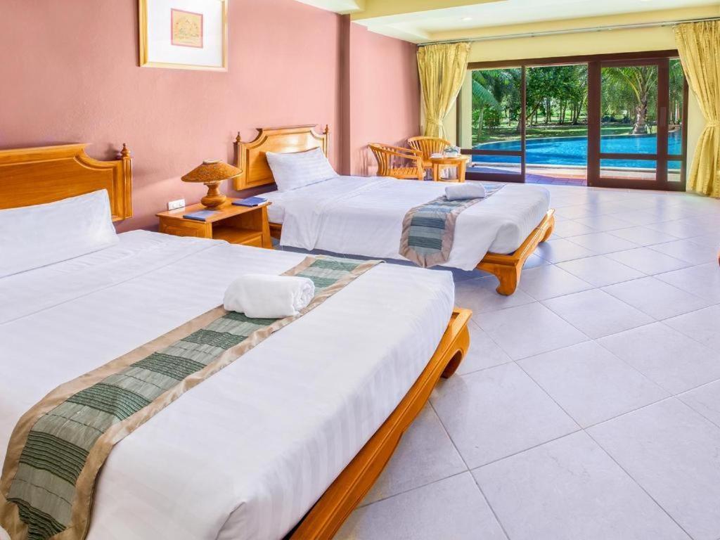 Khaolak Mohin Tara Resort - Sha Certified Кхаулак Экстерьер фото