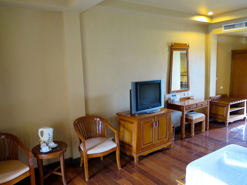 Khaolak Mohin Tara Resort - Sha Certified Кхаулак Экстерьер фото