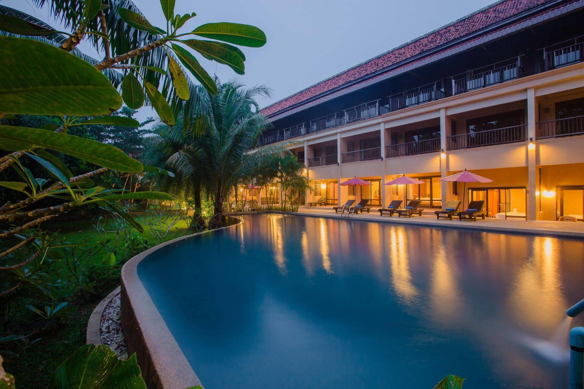Khaolak Mohin Tara Resort - Sha Certified Кхаулак Экстерьер фото